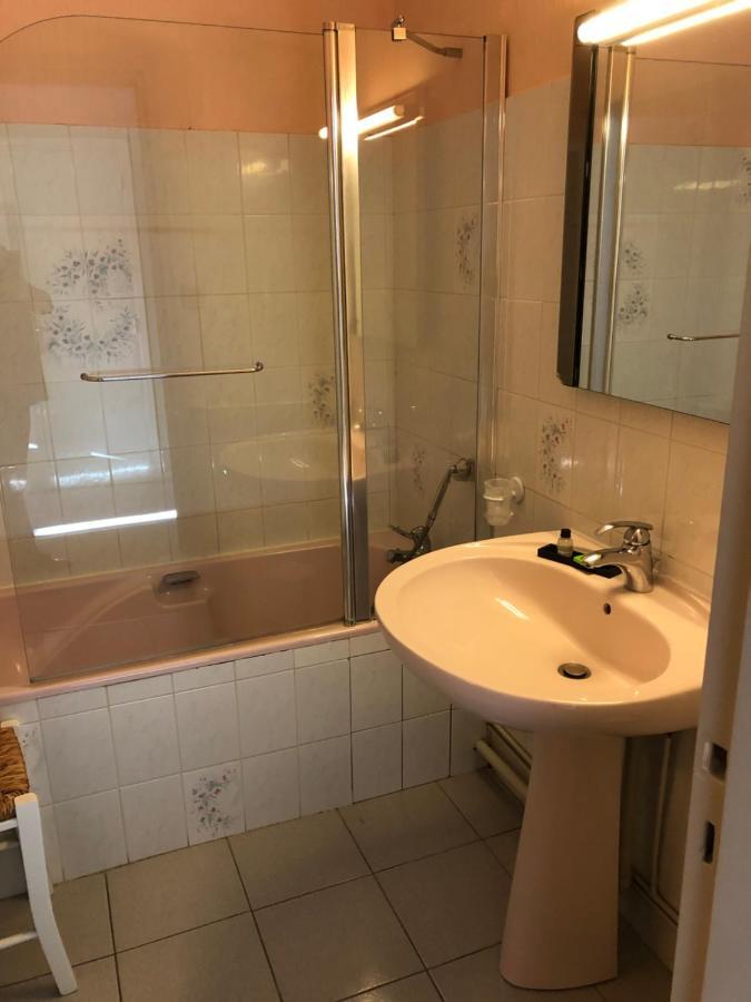 Hotel Restaurant Saint-Benoit Gueugnon المظهر الخارجي الصورة
